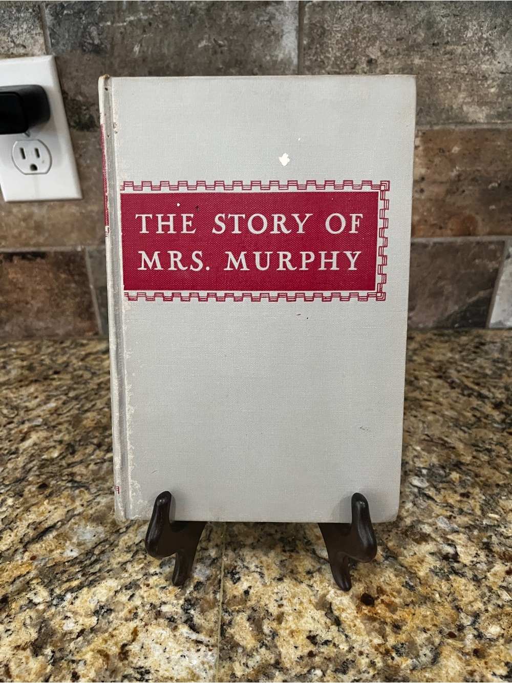 The Story of Mrs. Murphy 1st Edition 1947 Hardcover Book, Natalie Anderson Scott